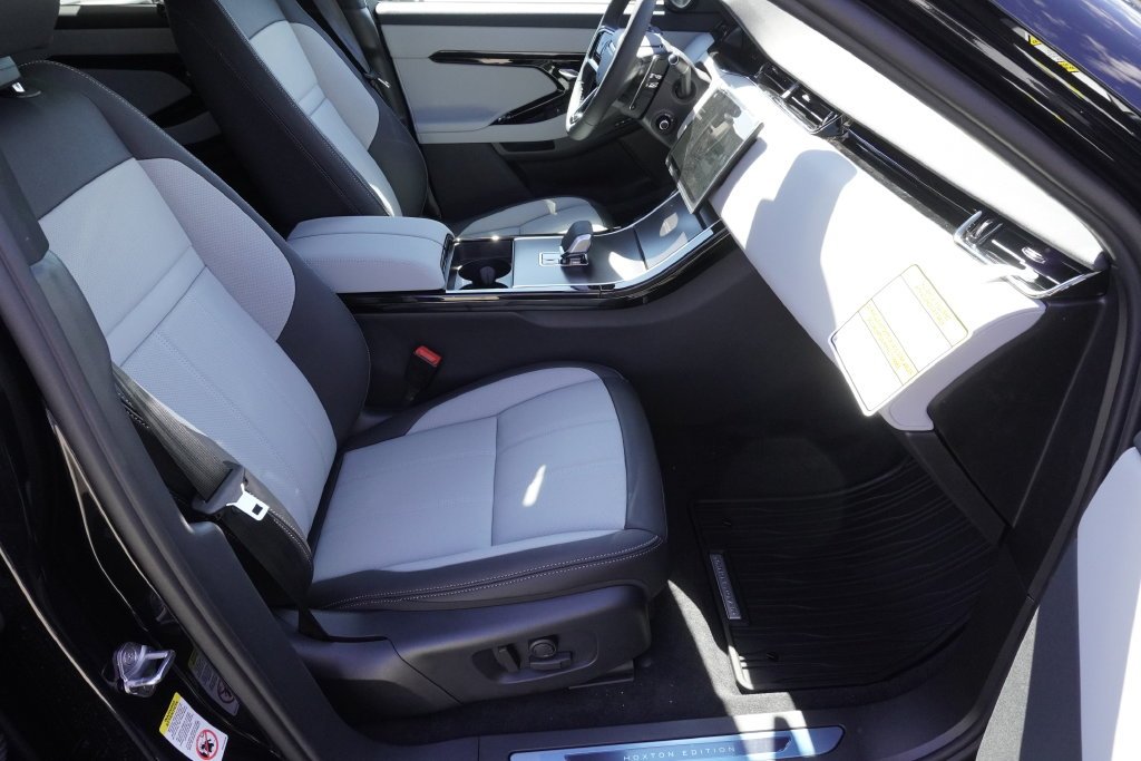 New 2026 Santorini Black Land Rover Hoxton Edition image 23