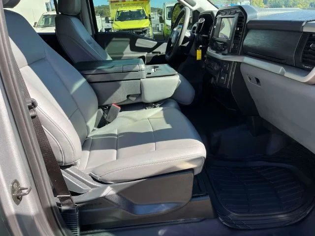 Used 2021 Silver Ford XL image 23