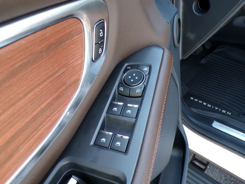 New 2026 Star White Metallic Tri-Coat Ford King Ranch® image 14