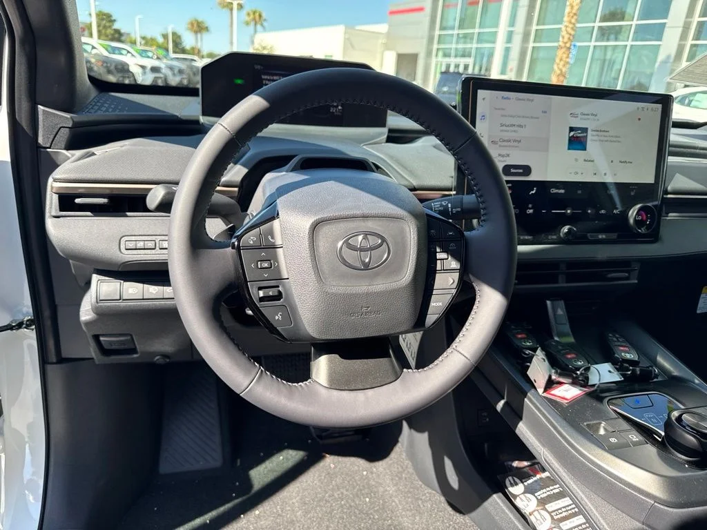 2026 Toyota bZ XLE - Photo 10
