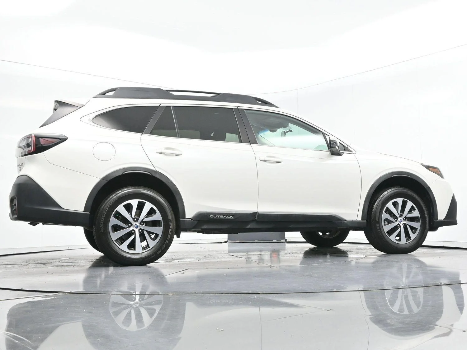 Used 2020 Crystal White Pearl Subaru Premium image 41