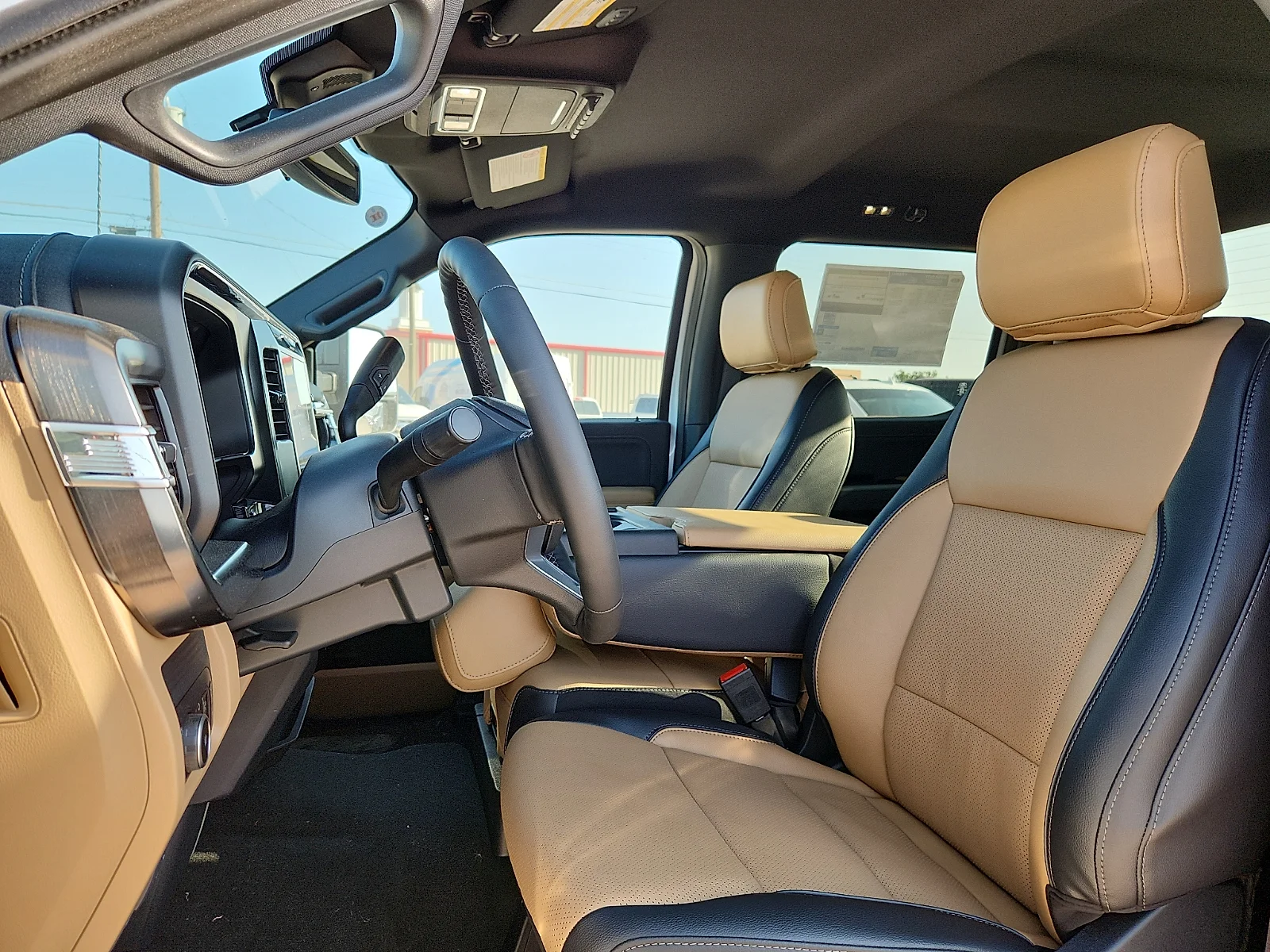 New 2026 Oxford White Ford Lariat image 17