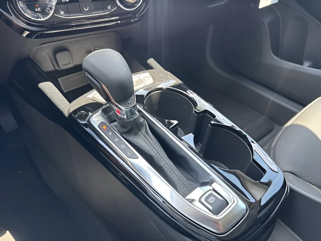 New 2026 Mosaic Black Metallic Chevrolet ACTIV image 21