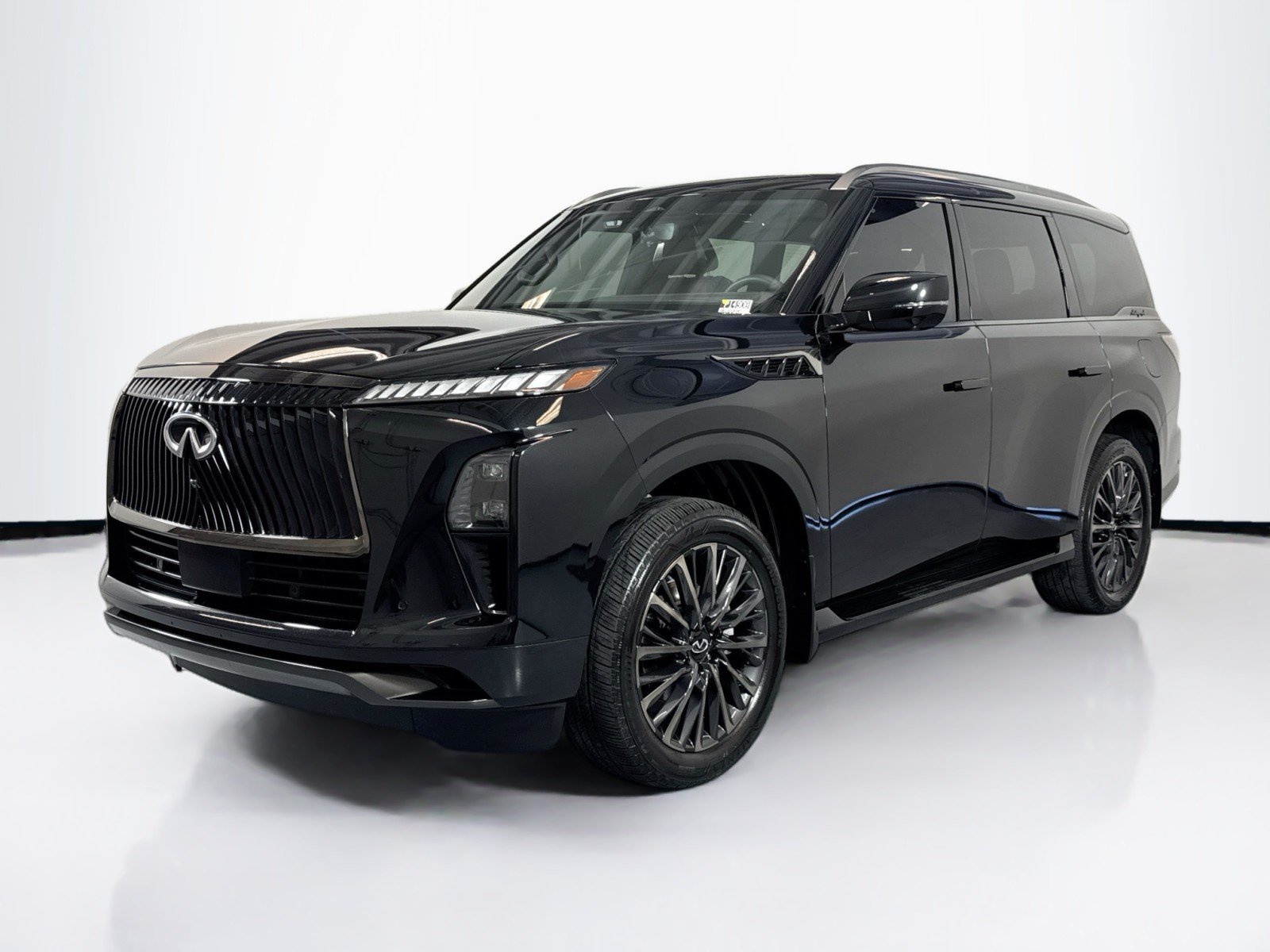 2025 INFINITI QX80