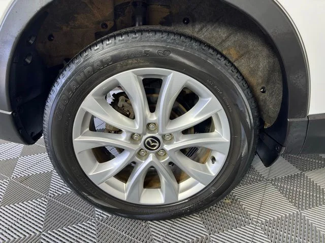 Used 2013 White Mazda Grand Touring image 42