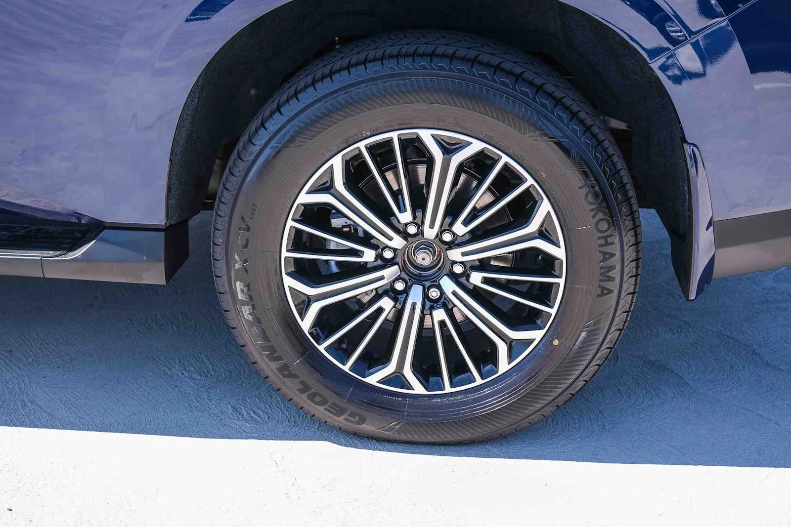 2026 Nissan Armada SL - Photo 9