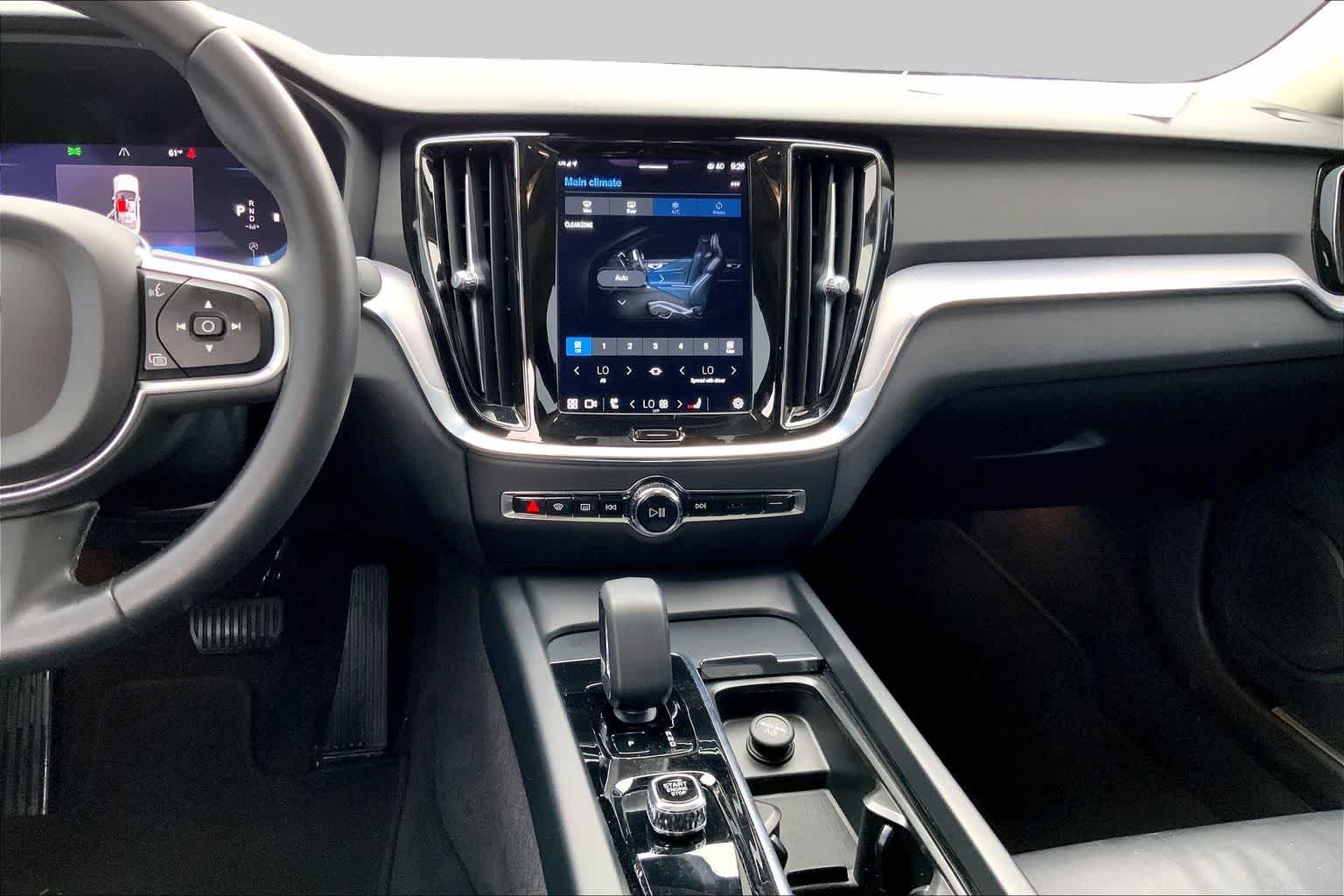 Used 2023 Thunder Grey Metallic Volvo Core Dark Theme image 7
