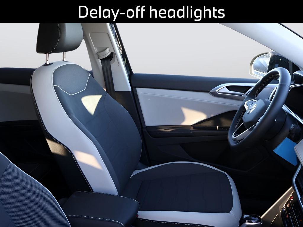 2025 Volkswagen Taos SE - Photo 12