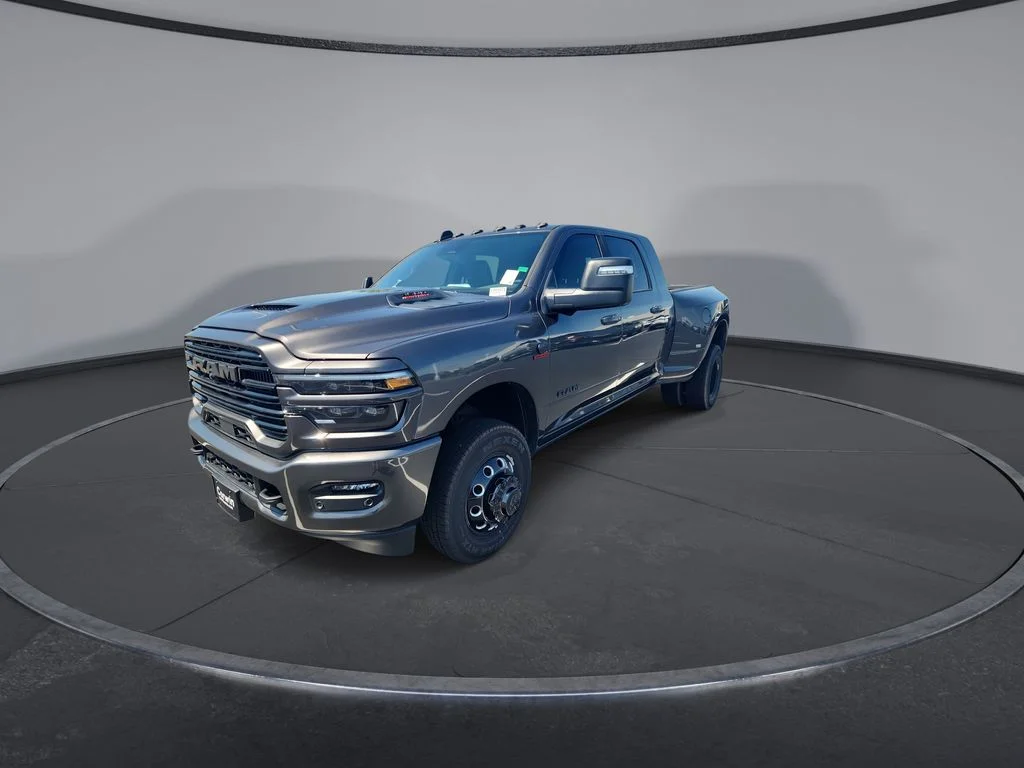 New 2026 Granite Crystal Metallic Clear-Coat Exterior Paint RAM Laramie image 4