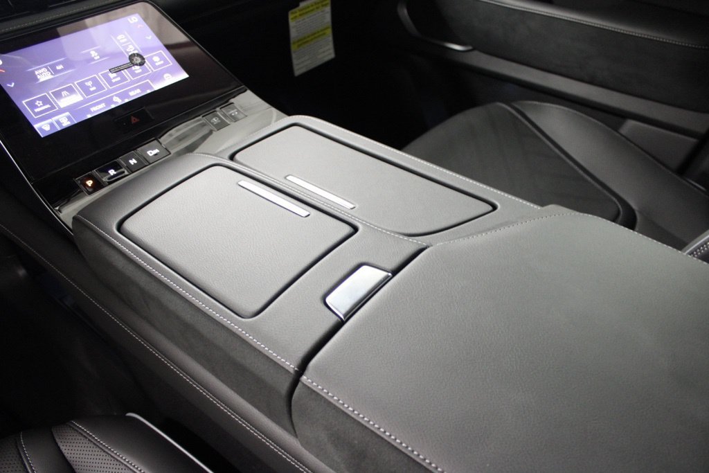 Used 2025 Blue INFINITI LUXE image 30