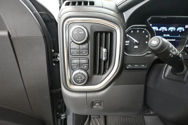 Used 2020 Gray GMC AT4 image 27