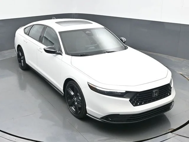 New 2026 Platinum White Pearl Honda Sport-L image 13