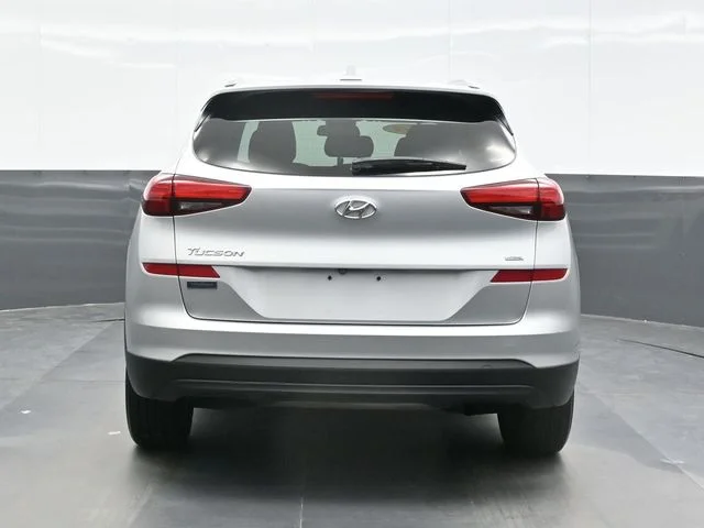 Used 2019 Silver Hyundai Value image 2