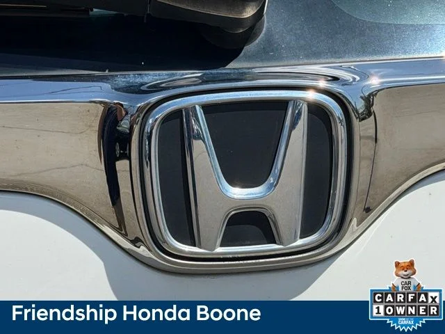 Used 2020 White Honda LX image 9