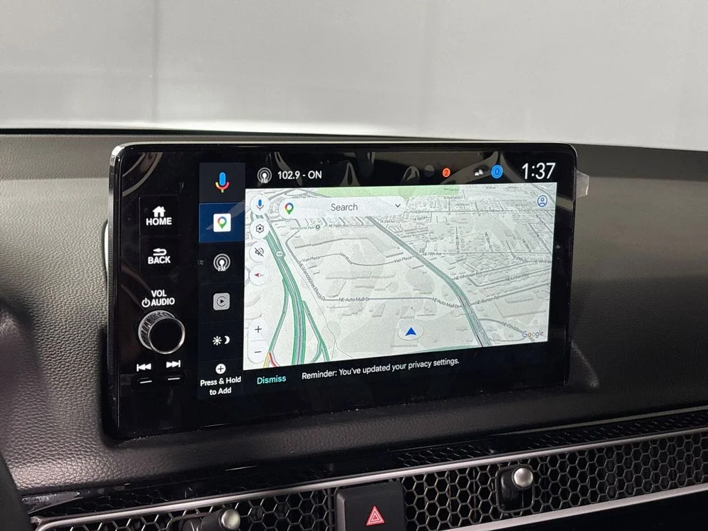 Used 2025  Honda Sport image 16
