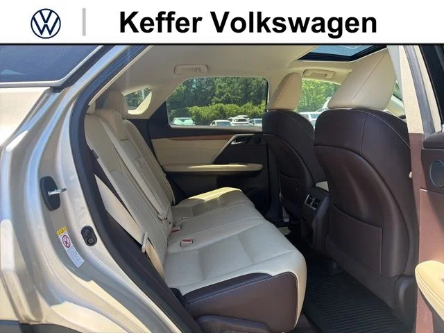 Used 2017  Lexus 350 image 23