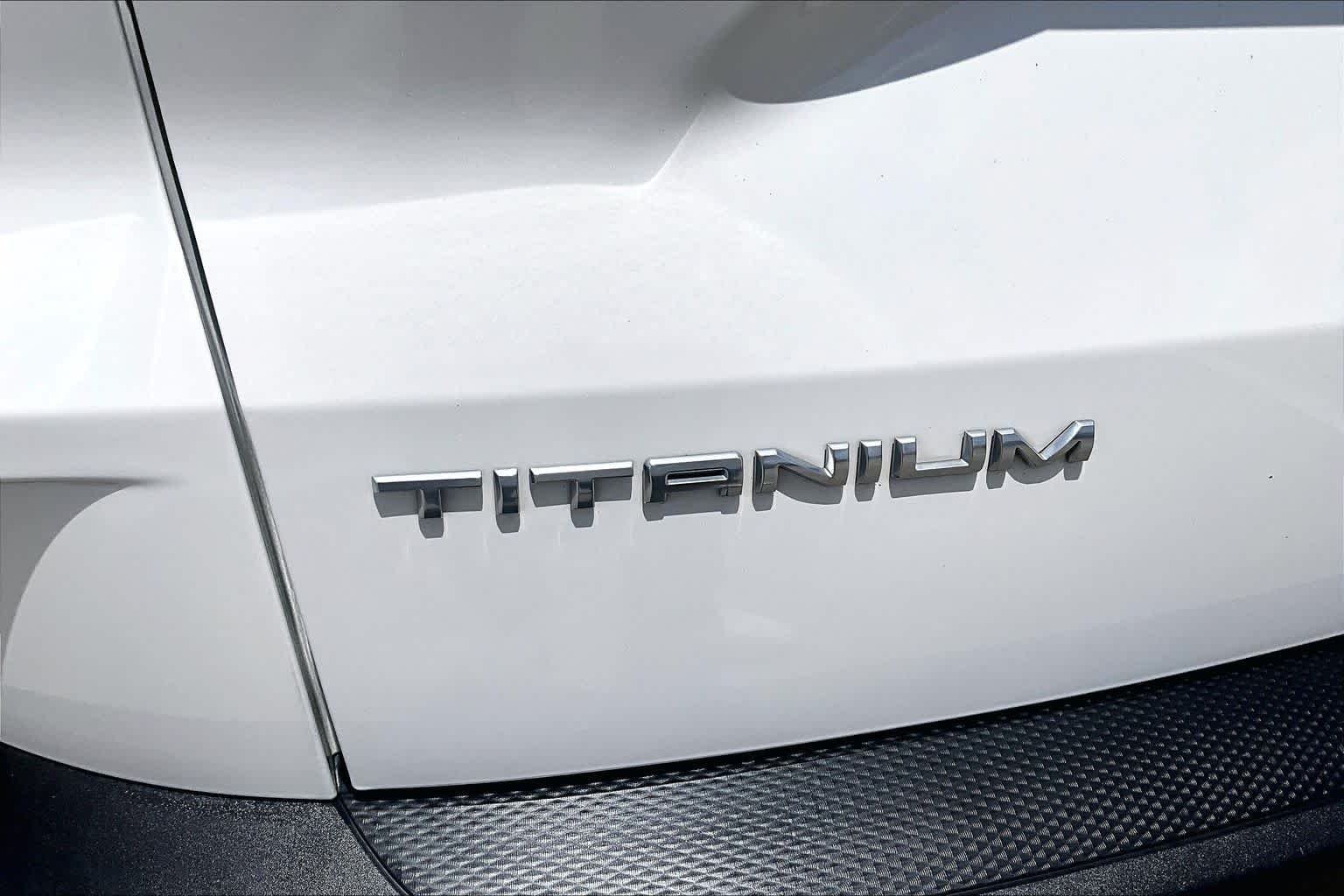 Used 2020 Star White Metallic Tri-Coat Ford Titanium image 10