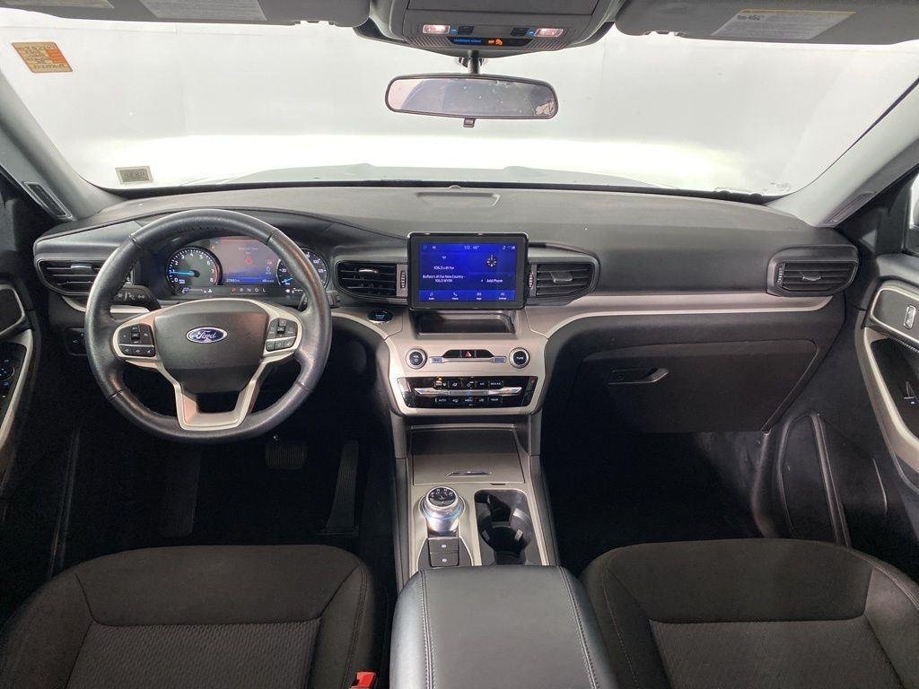 Used 2023 Black Metallic Ford XLT image 4