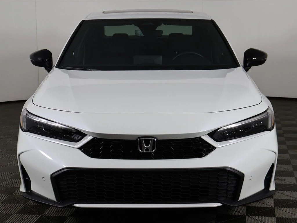 Used 2025 Platinum White Pearl Honda Sport Touring image 13