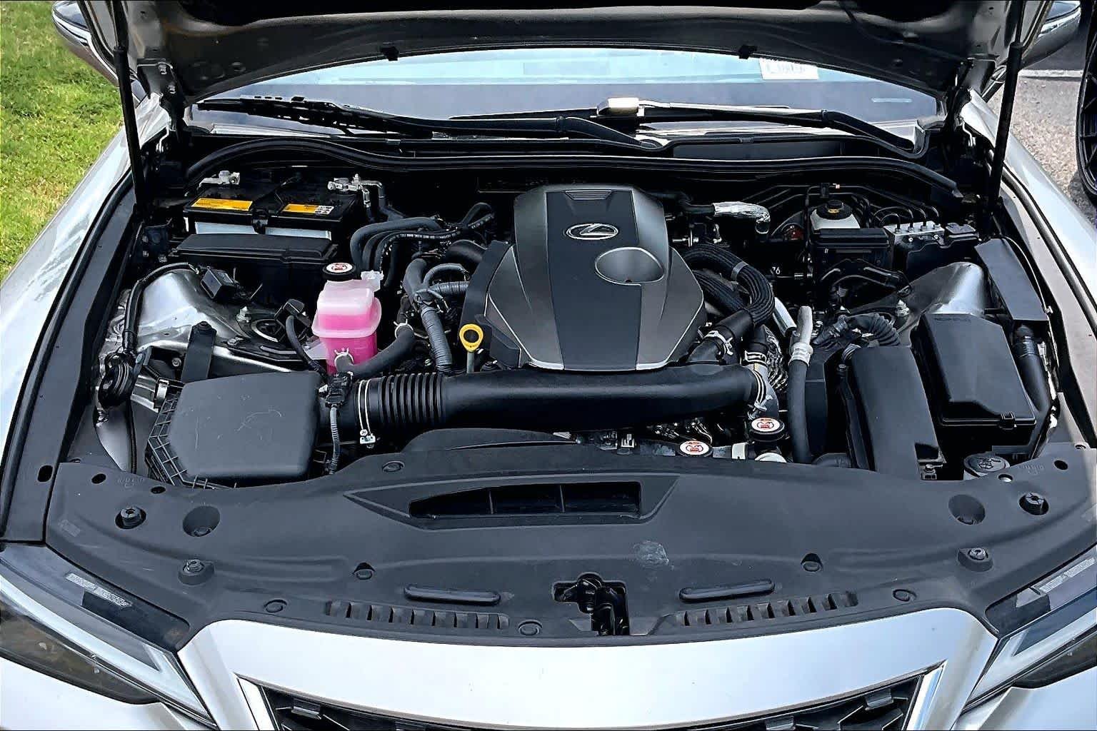 Used 2021 Atomic Silver Lexus  image 61