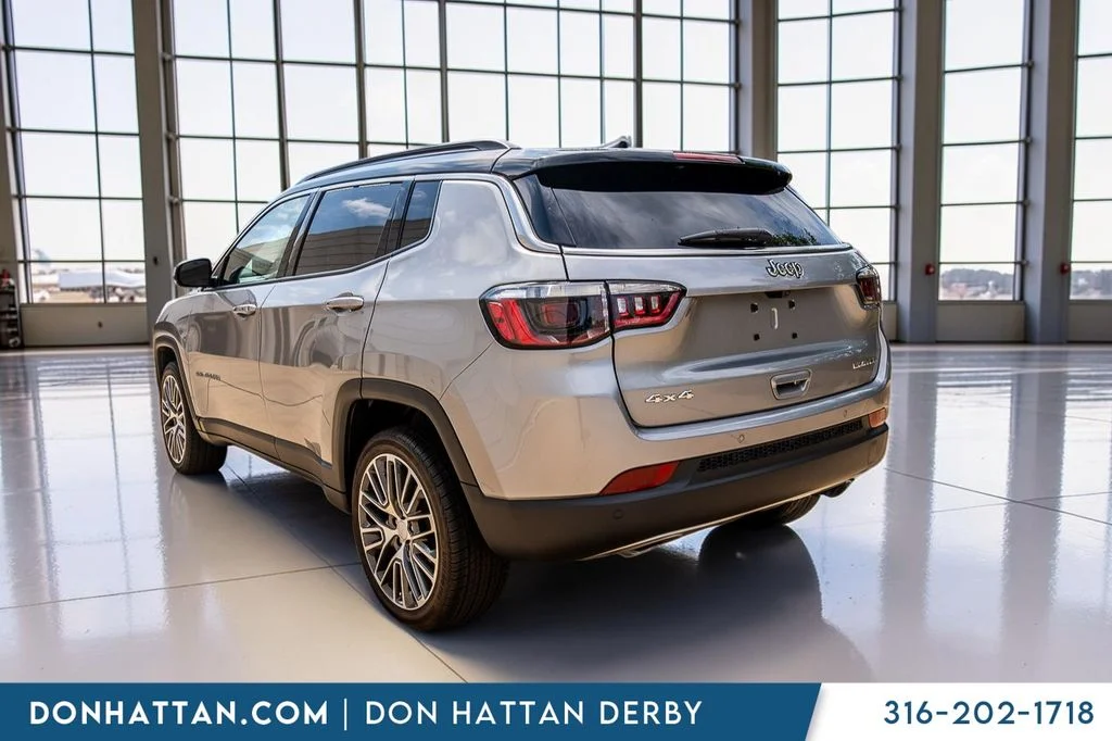 Used 2023 Silver Jeep Limited image 32