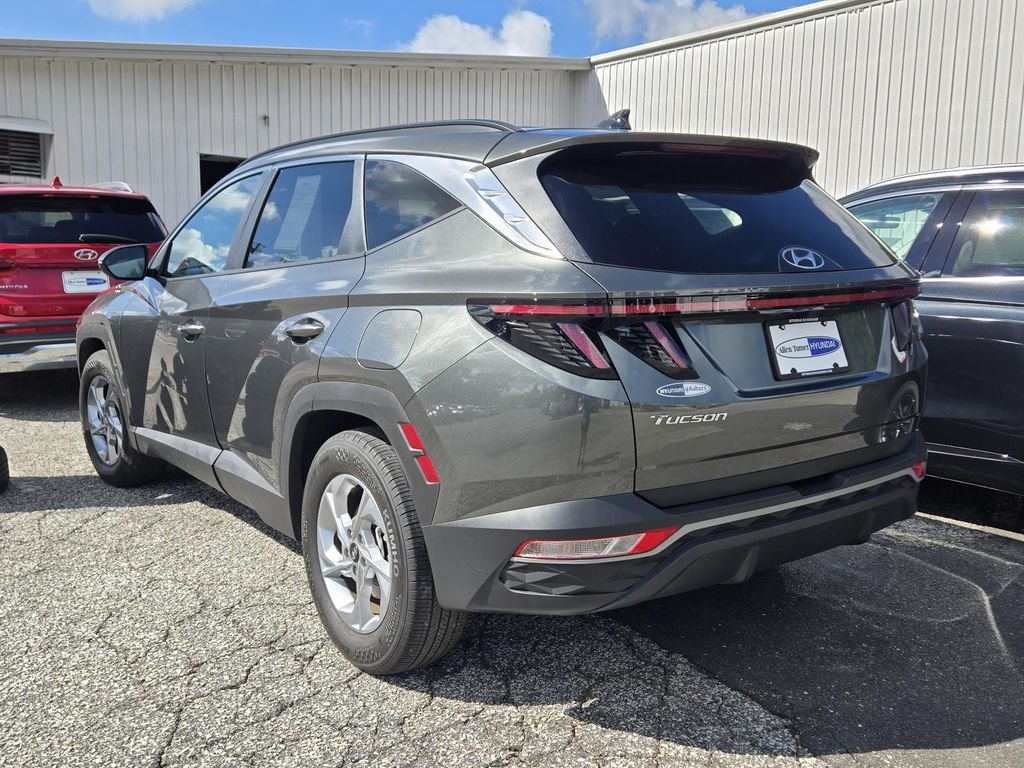 Used 2023 Gray Hyundai SEL image 4