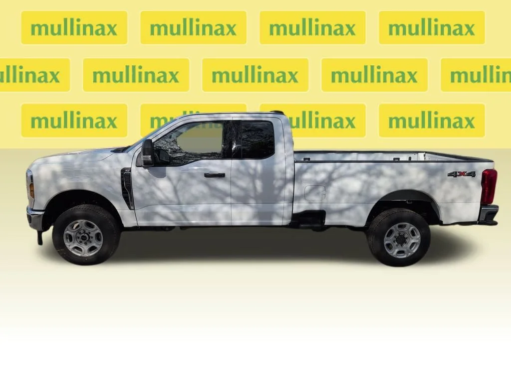 New 2026 White Ford XLT image 9