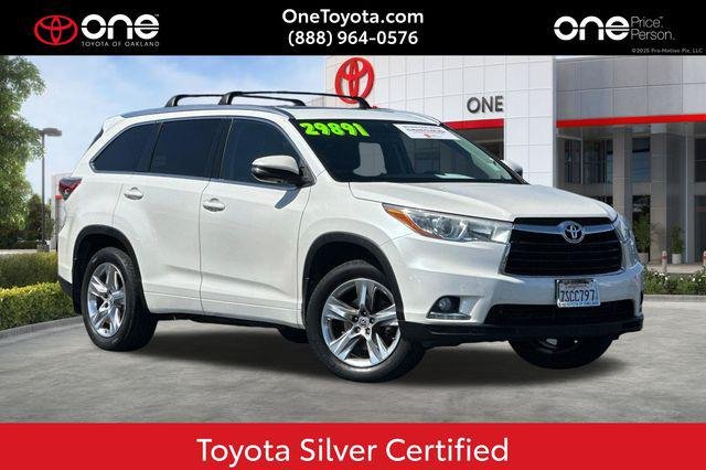 Certified Used 2016 BLIZZARD PEARL Toyota  image 1