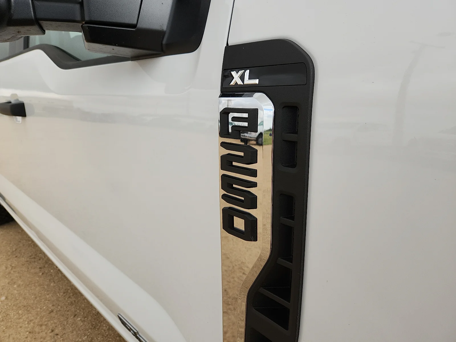 New 2026 Oxford White Ford F-250® XL image 10