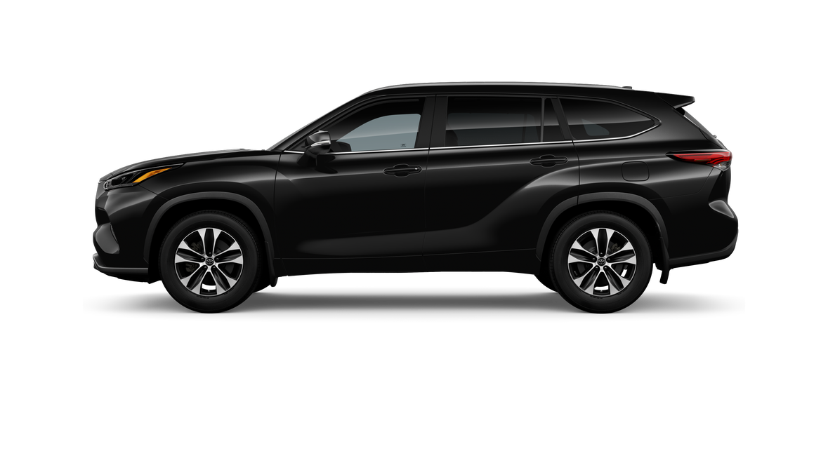New 2026 Midnight Black Metallic Toyota XLE image 25