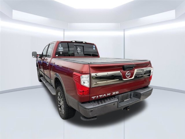 Used 2016 Red Nissan Platinum Reserve image 8