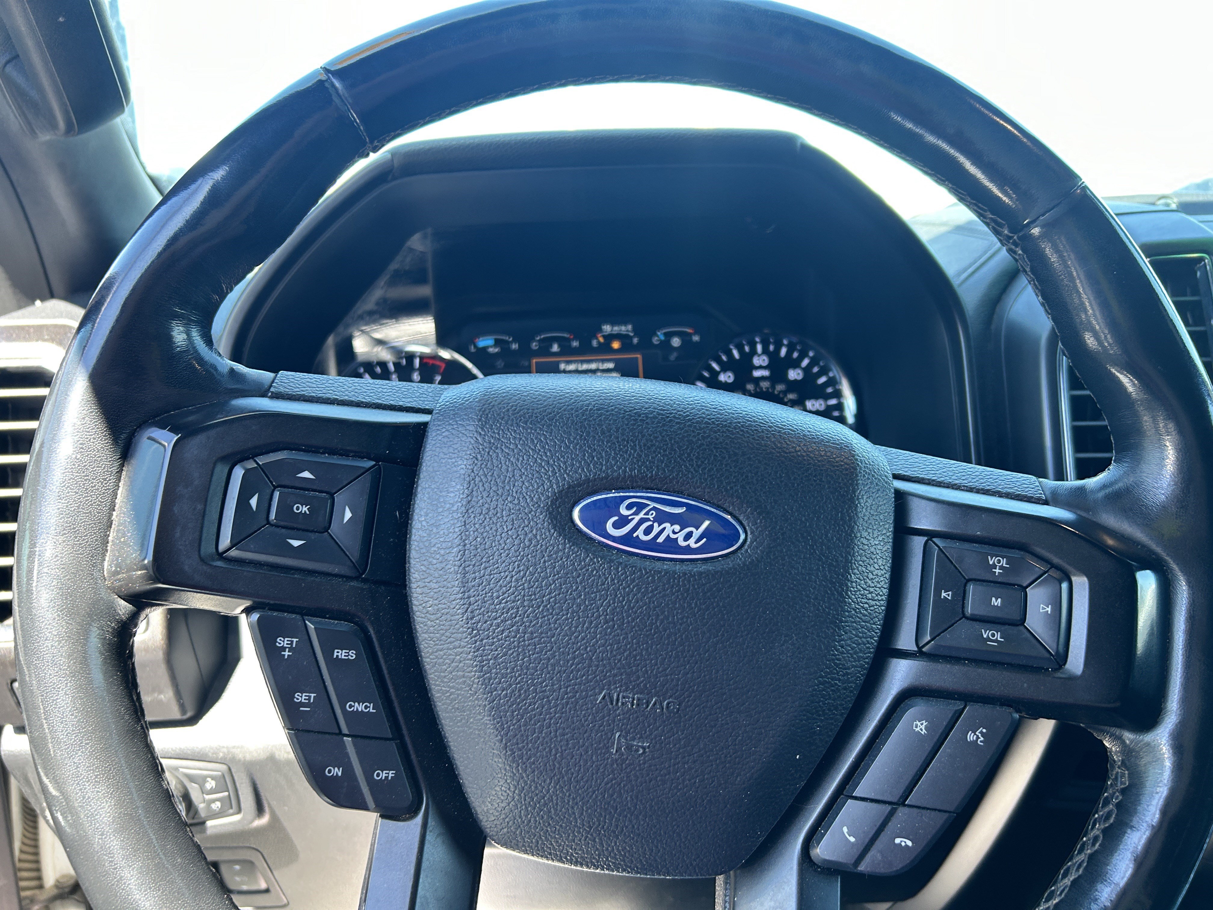 Used 2019 Oxford White Ford Limited image 17