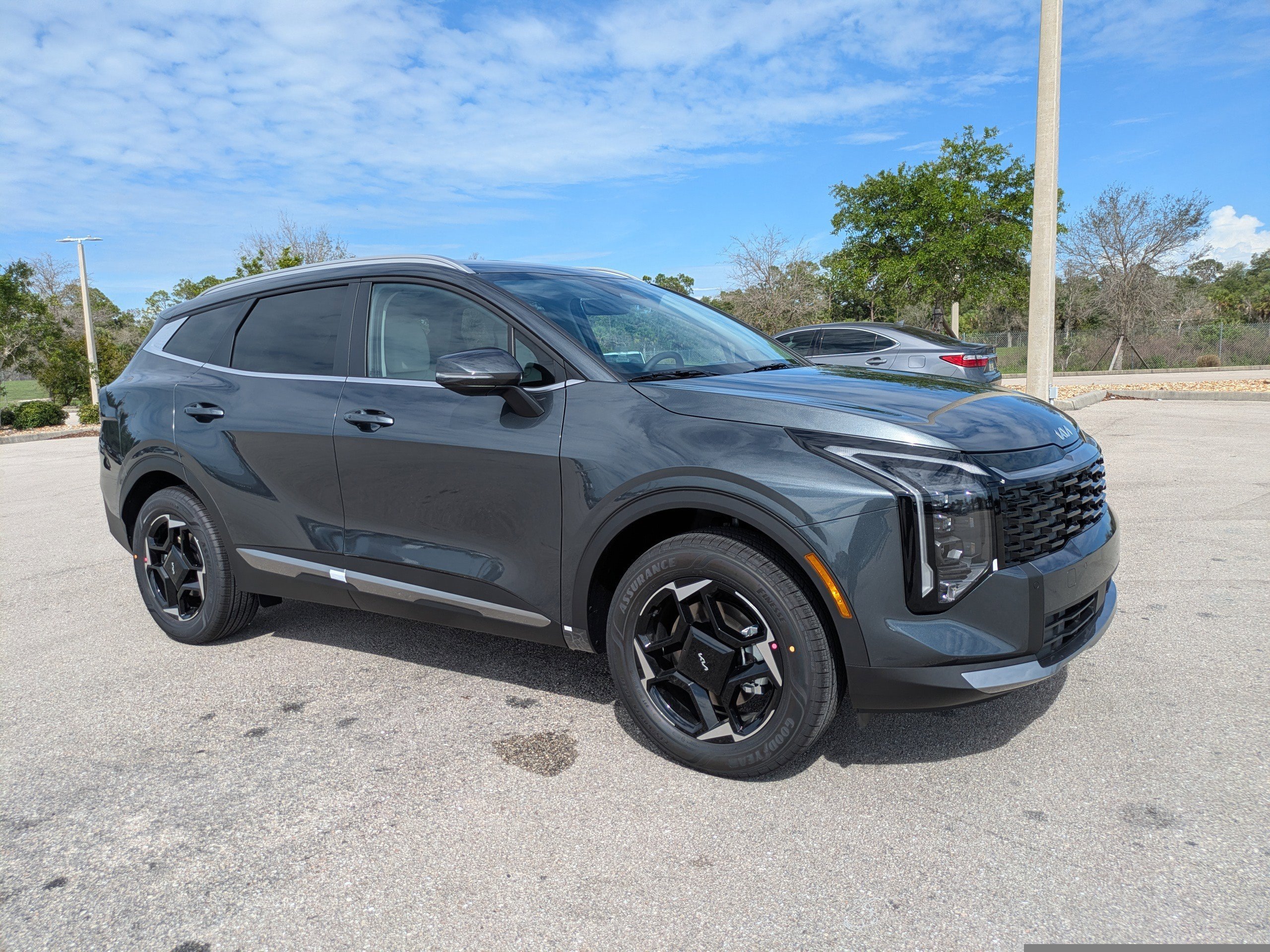 New 2026 Gravity Gray Kia EX image 2