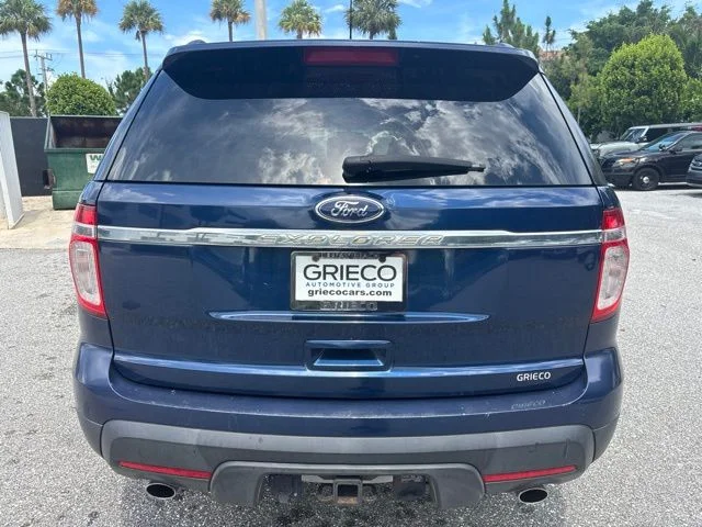 Used 2012 Blue Ford Base image 3