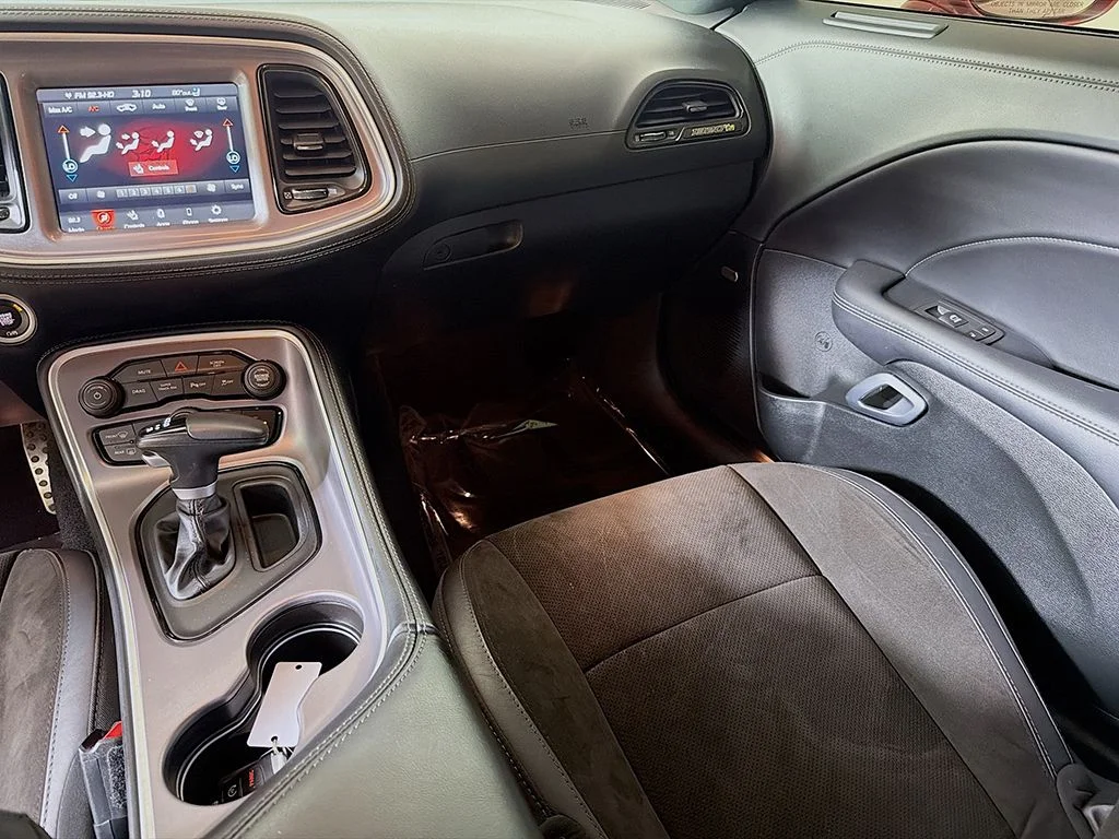 Used 2022 Go Mango! Dodge R/T Scat Pack image 26