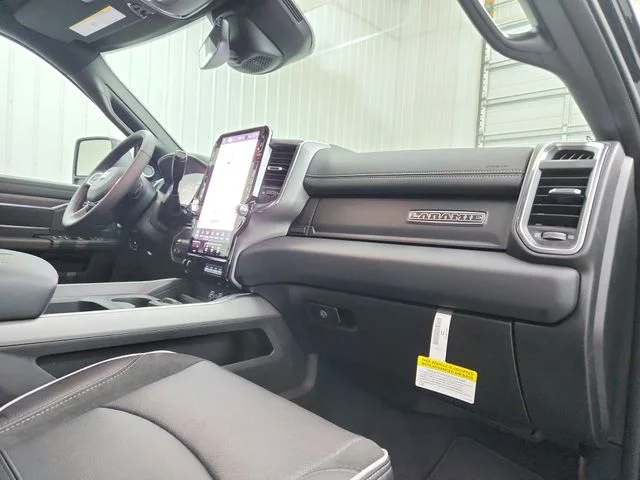 New 2026 Diamond Black Crystal Pearl-Coat Exterior Paint RAM Laramie image 46