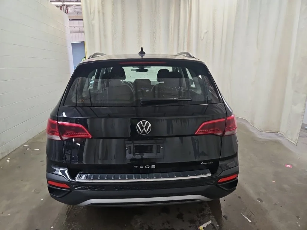 Used 2023 Gray Volkswagen 1.5T S image 11