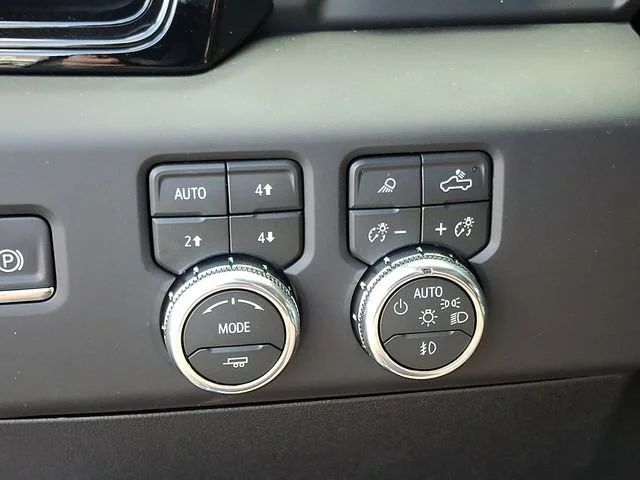 New 2026 Sterling Metallic GMC AT4 image 20