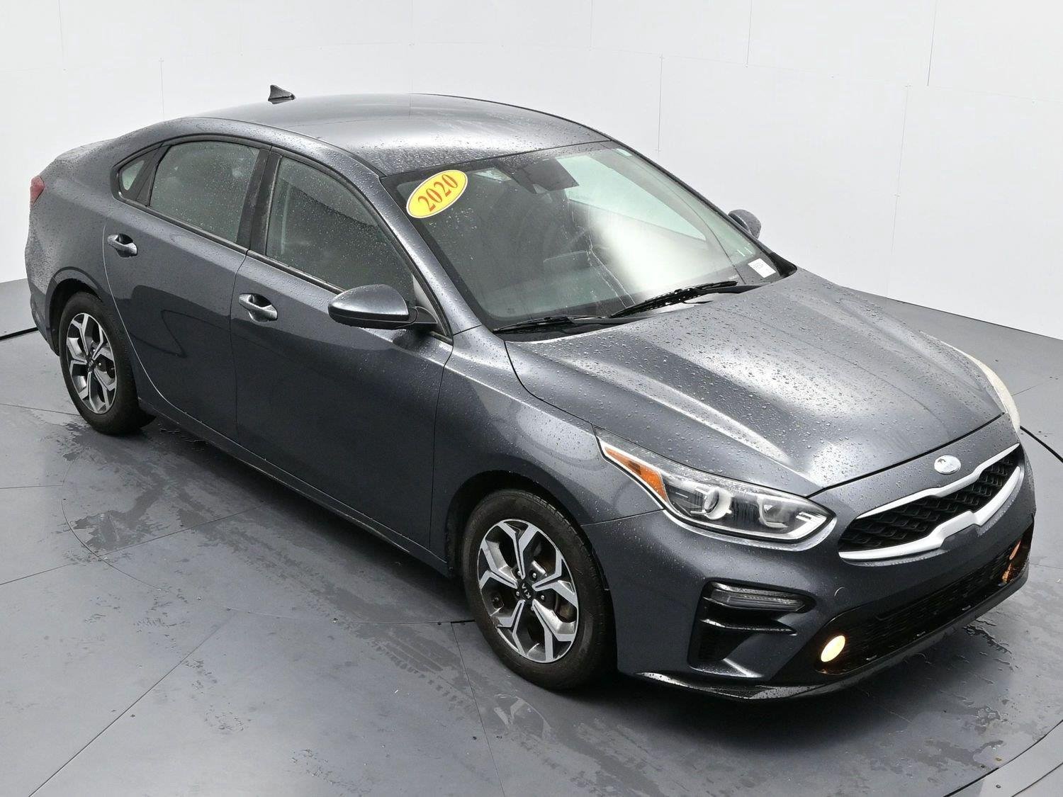 Used 2020 Gravity Gray Kia LXS image 31