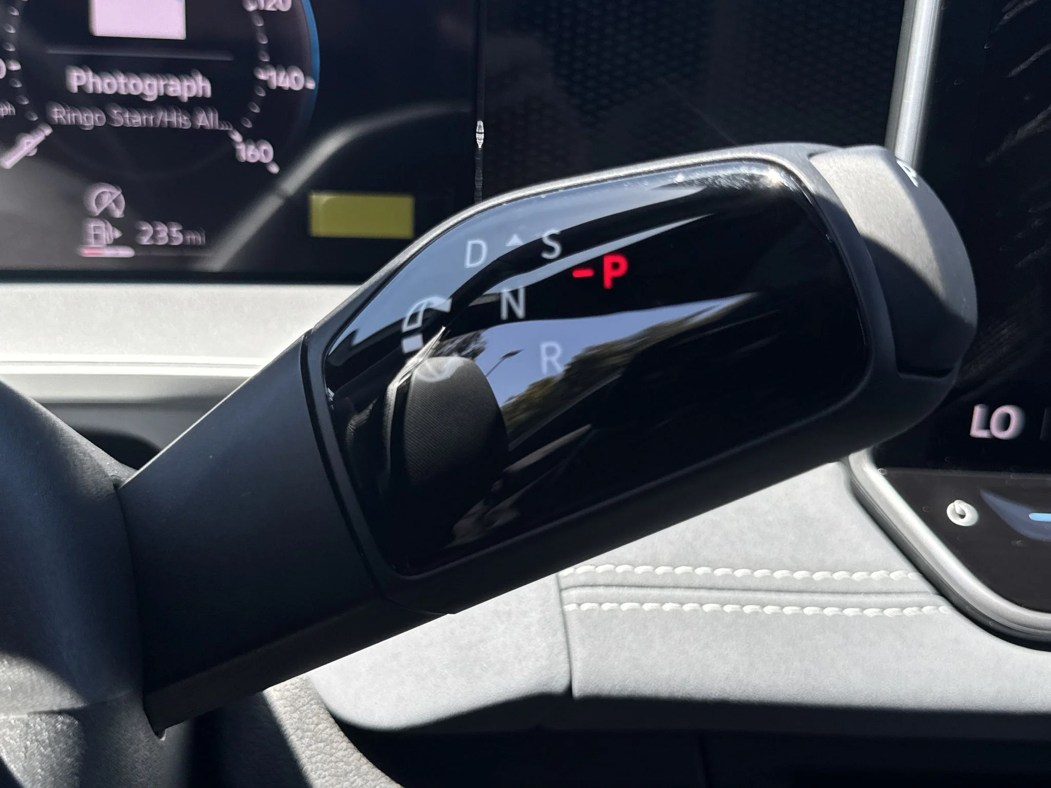 New 2026 Platinum Gray Metallic Volkswagen SE R-Line Black image 28