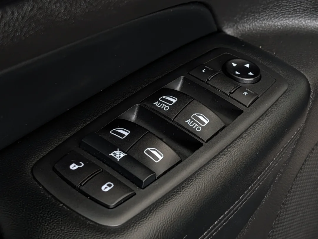 Used 2020 Black Jeep Altitude - - 4x4 - Leather Seats - Power Sunroof - Navigation & More! image 13