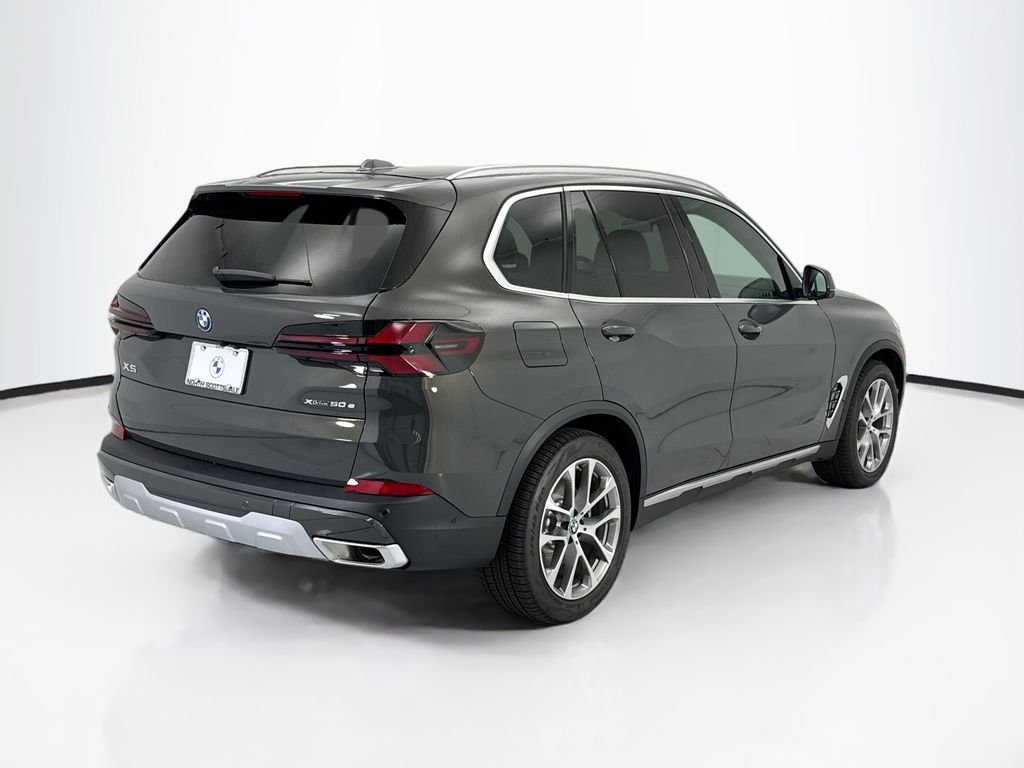 New 2026 Gray Metallic BMW xDrive50e image 5