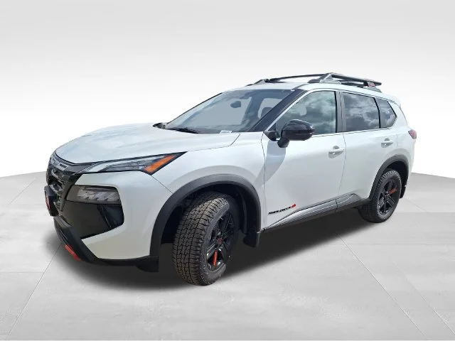 New 2026 Everest White Pearl TriCoat Nissan Rock Creek® image 3