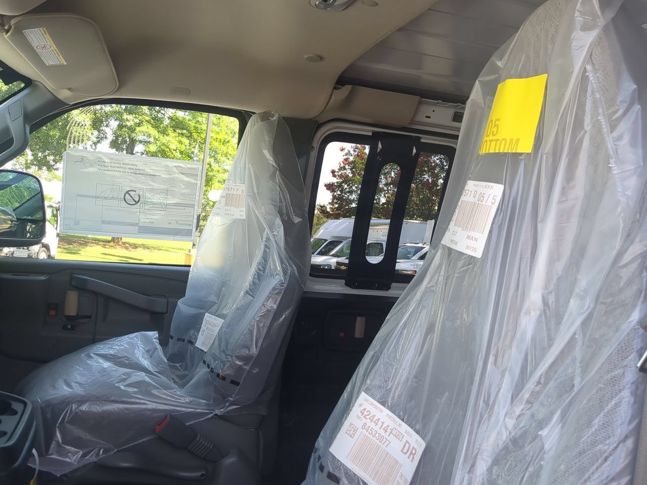 2026 Chevrolet Express Cargo Work Van - Photo 17