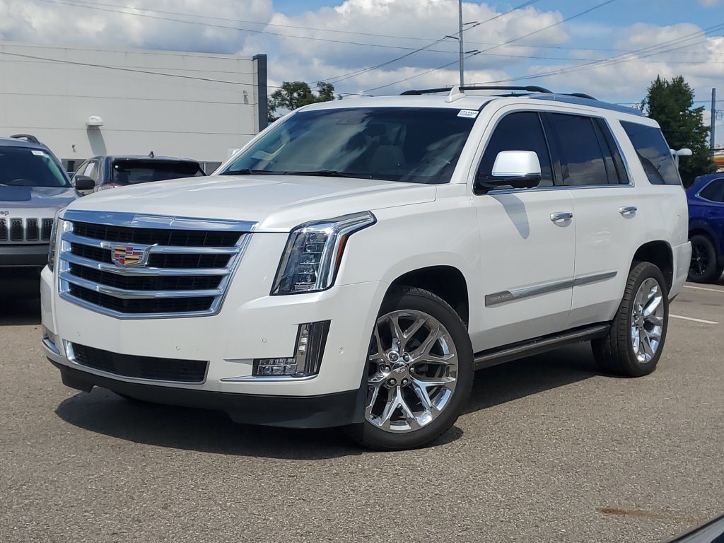 Used 2018 Crystal White Cadillac Premium Luxury image 38