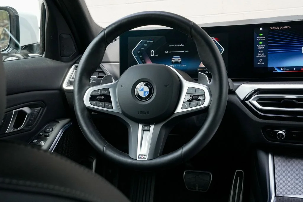 2024 BMW 3 Series 330i - Photo 25