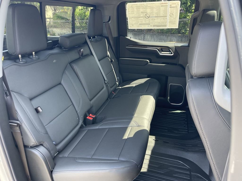 New 2026 Sterling Metallic GMC Elevation image 28