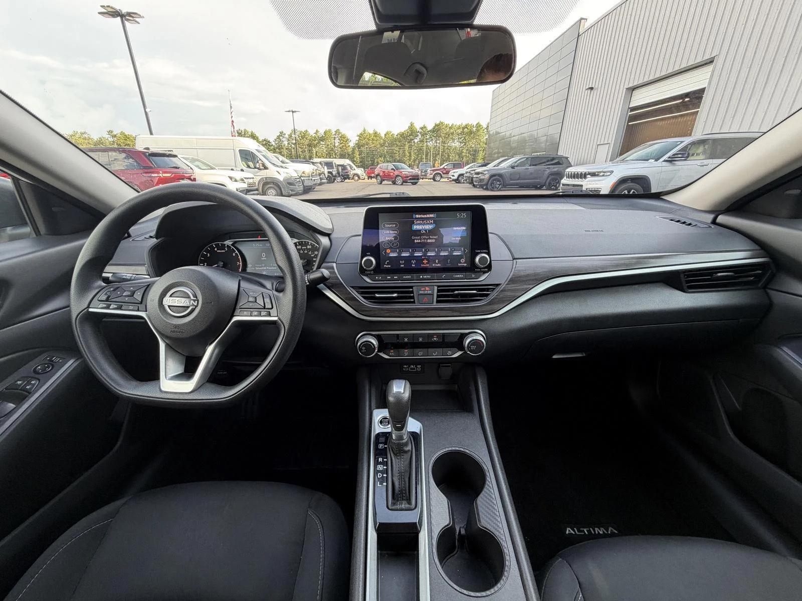 Used 2025 Glacier White Nissan SV image 7