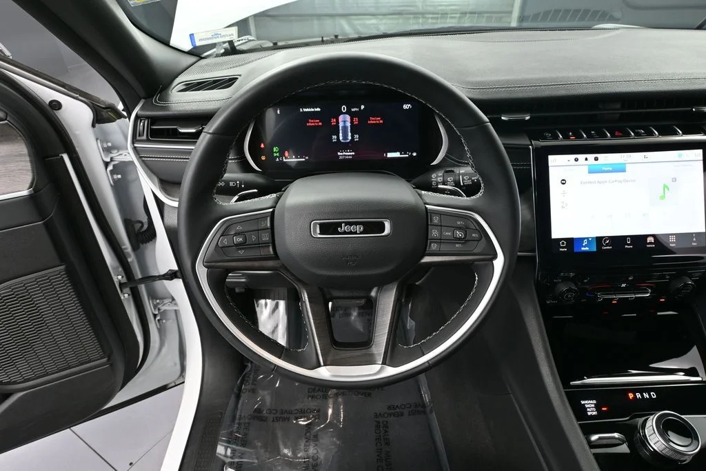 Certified Used 2024 White/off-white Jeep Limited image 25