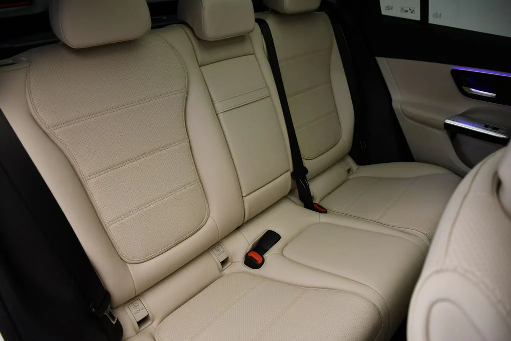 Certified Used 2026 Polar White Mercedes-Benz GLC 300 image 53